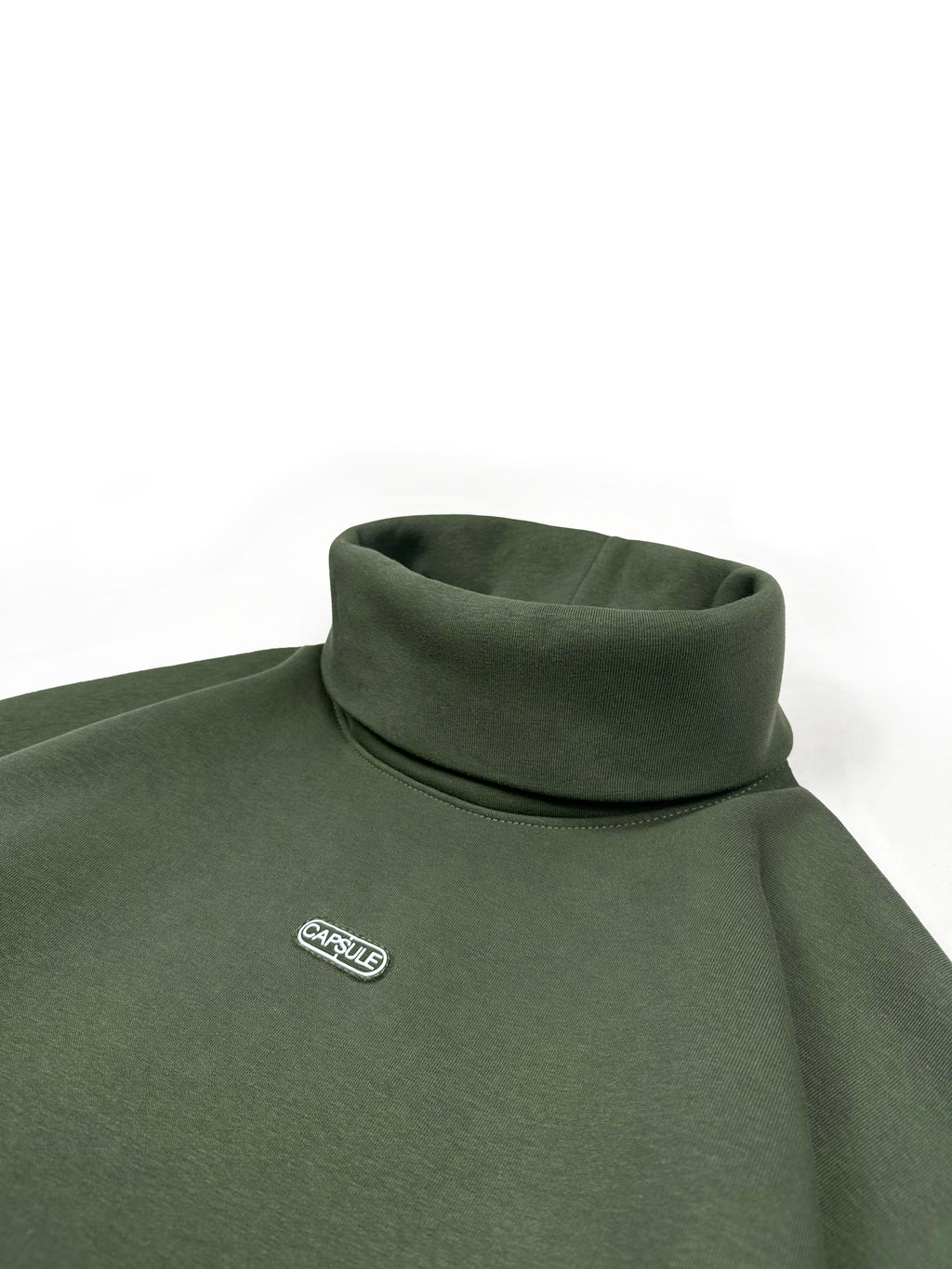 T-NECK SWEATSHIRT